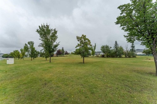 206 Saratoga Close Ne, Calgary, AB 