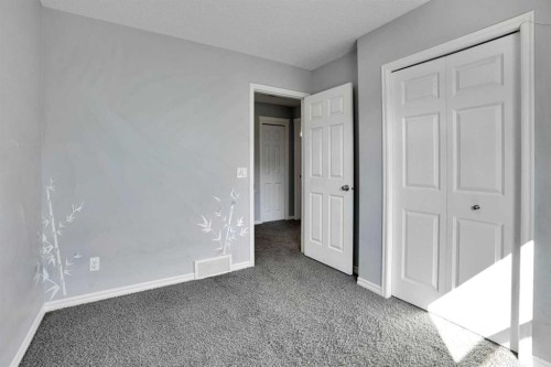 121 Skyview Ranch Drive Ne, Calgary, AB 