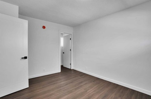 7520 7 Street Sw, Calgary, AB 