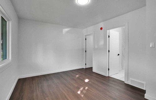 7520 7 Street Sw, Calgary, AB 