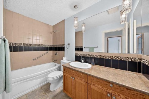 6407 34 Avenue Nw, Calgary, AB 