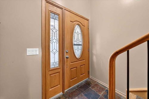 6407 34 Avenue Nw, Calgary, AB 
