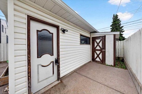 6407 34 Avenue Nw, Calgary, AB 