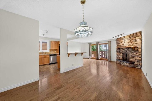 6407 34 Avenue Nw, Calgary, AB 