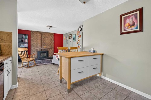 7 Woodbrook Way Sw, Calgary, AB 