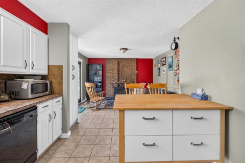 7 Woodbrook Way Sw, Calgary, AB 