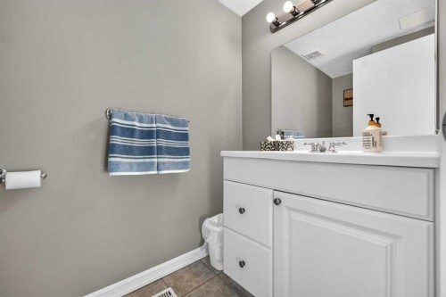 7 Woodbrook Way Sw, Calgary, AB 