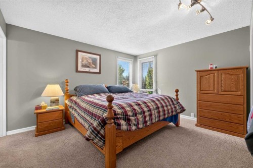 7 Woodbrook Way Sw, Calgary, AB 