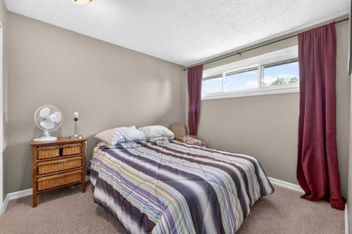 7 Woodbrook Way Sw, Calgary, AB 