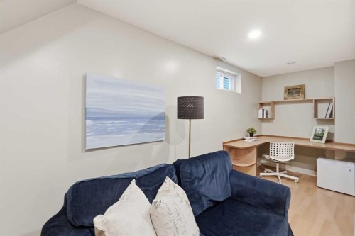 2512 19 Street Nw, Calgary, AB 