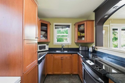 2512 19 Street Nw, Calgary, AB 