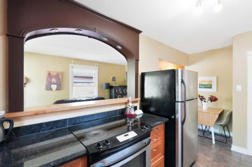 2512 19 Street Nw, Calgary, AB 
