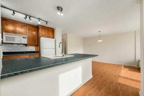 504-4555 Varsity Lane Nw, Calgary, AB 