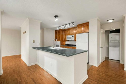 504-4555 Varsity Lane Nw, Calgary, AB 