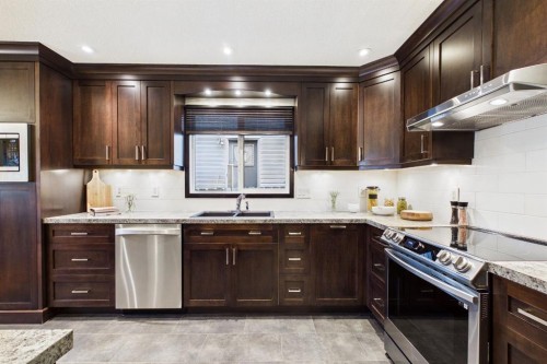 43 Beaconsfield Rise Nw, Calgary, AB 