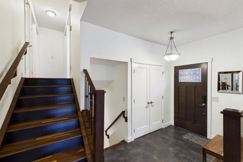 43 Beaconsfield Rise Nw, Calgary, AB 