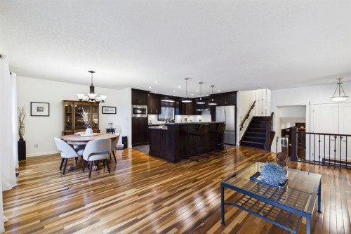 43 Beaconsfield Rise Nw, Calgary, AB 