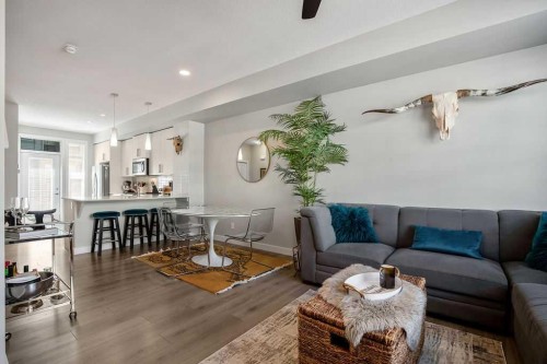 18 Legacy Path Se, Calgary, AB 