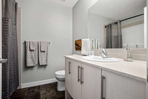 18 Legacy Path Se, Calgary, AB 