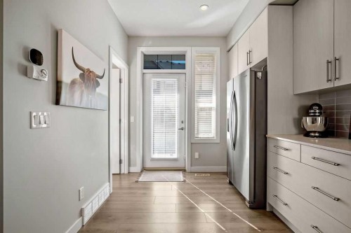 18 Legacy Path Se, Calgary, AB 