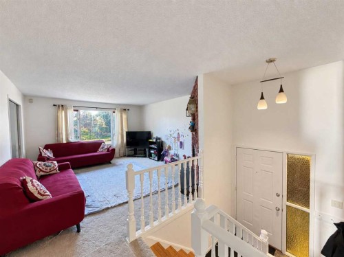 668 Whiteridge Road Ne, Calgary, AB 