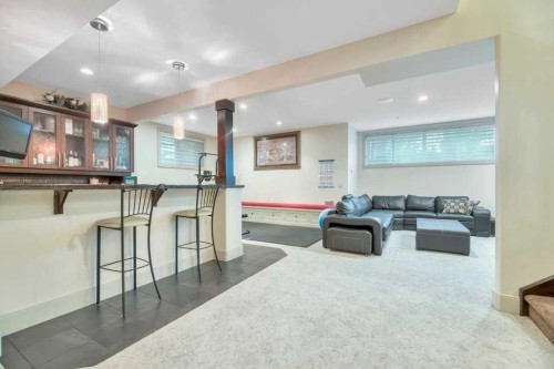 377 Evergreen Circle Sw, Calgary, AB 
