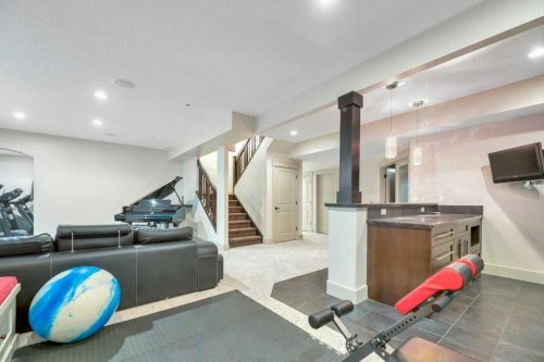 377 Evergreen Circle Sw, Calgary, AB 