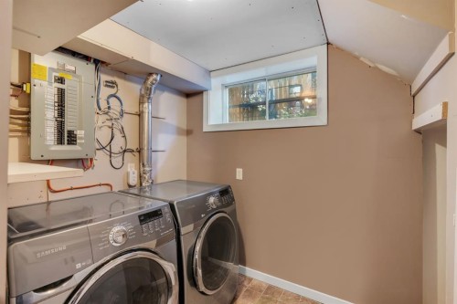 212 Blackthorn Road Nw, Calgary, AB 