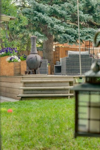 212 Blackthorn Road Nw, Calgary, AB 