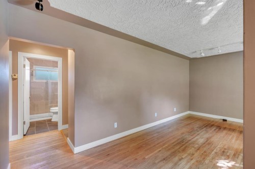 212 Blackthorn Road Nw, Calgary, AB 