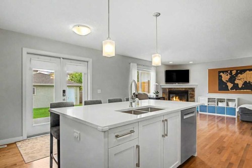 1410 38 Street Sw, Calgary, AB 
