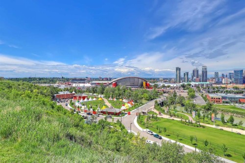 2018 Alexander Street Se, Calgary, AB 
