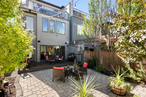 2106 27 Avenue Sw, Calgary, AB 