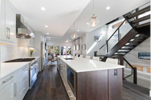 2106 27 Avenue Sw, Calgary, AB 