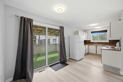 44 Castleridge Close Ne, Calgary, AB 