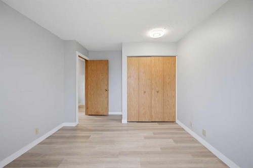 44 Castleridge Close Ne, Calgary, AB 