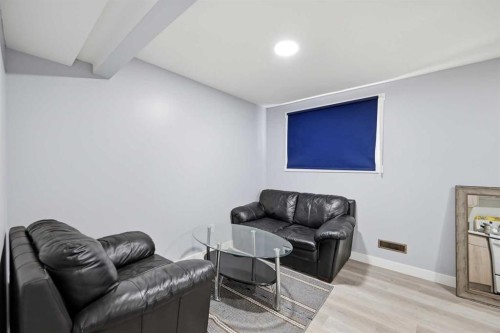 44 Castleridge Close Ne, Calgary, AB 