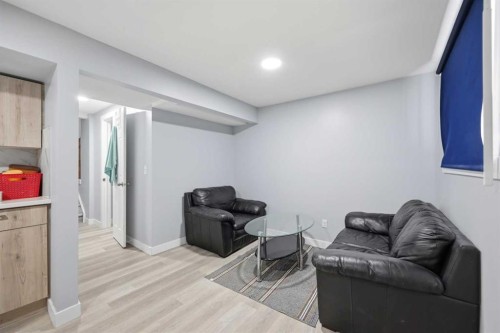 44 Castleridge Close Ne, Calgary, AB 