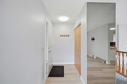 44 Castleridge Close Ne, Calgary, AB 