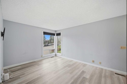 44 Castleridge Close Ne, Calgary, AB 