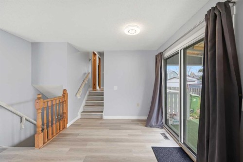 44 Castleridge Close Ne, Calgary, AB 