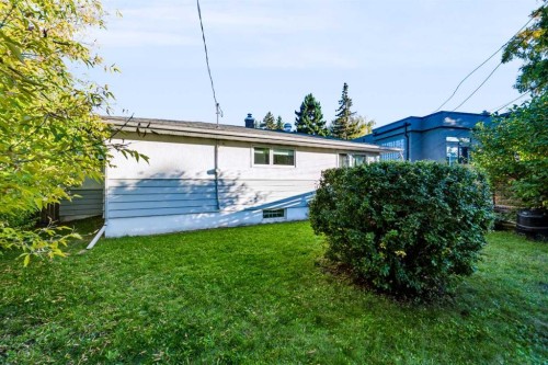 107 Hallbrook Drive Sw, Calgary, AB 