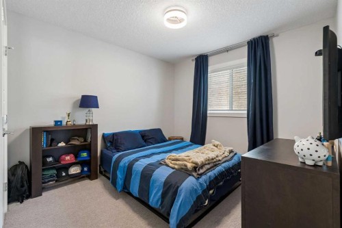116 Masters Court Se, Calgary, AB 