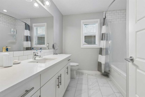 116 Masters Court Se, Calgary, AB 
