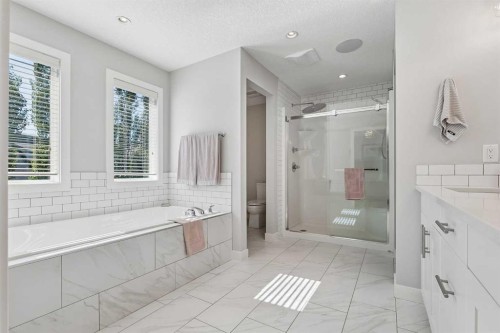 116 Masters Court Se, Calgary, AB 