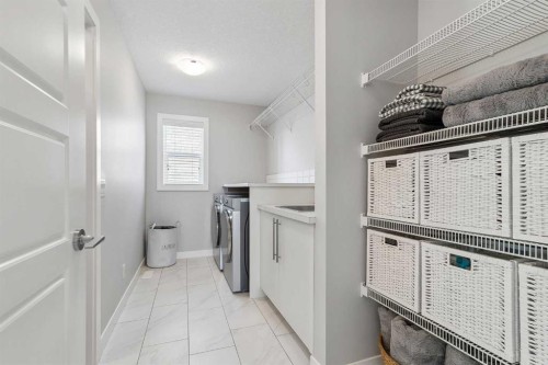 116 Masters Court Se, Calgary, AB 