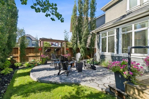 116 Masters Court Se, Calgary, AB 