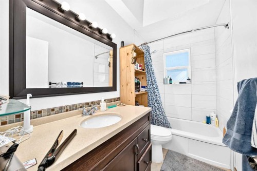 2451 29 Avenue Sw, Calgary, AB 