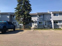 58-195 Manora Place NE Calgary, AB T2A 5J8