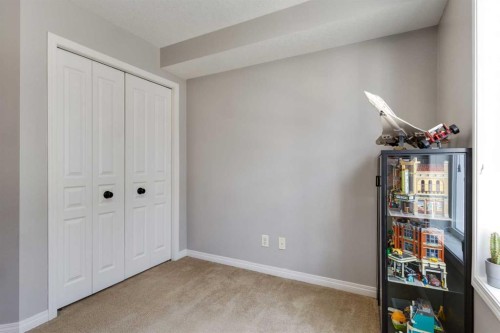 218 Auburn Bay Square Se, Calgary, AB 